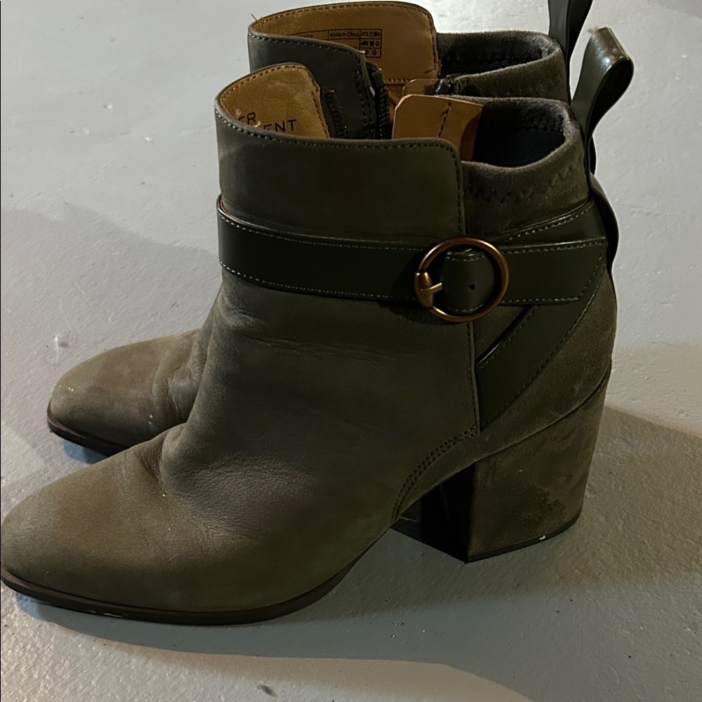 Vionic Olive Green Suede and Leather Heeled Ankle Boots, Size 9